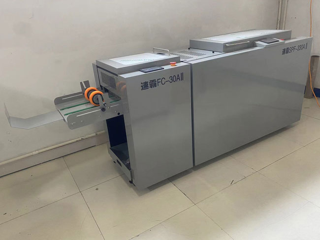 订折切（单面切）