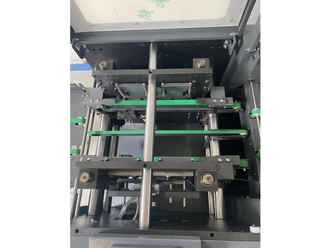 订折切（三面切）