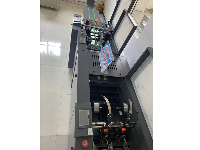 订折切（三面切）