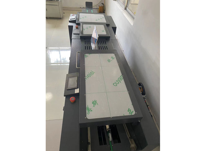 订折切（三面切）